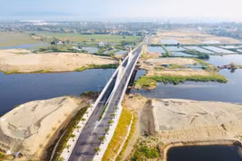 Lần theo dấu chân xưa