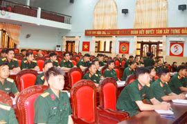 Bồi dưỡng kiến thức về dân tộc cho 50 sĩ quan, quân nhân chuyên nghiệp