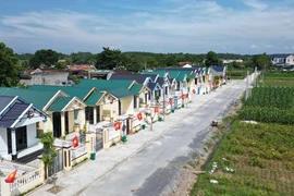 Dân vạn chài hết kiếp lênh đênh