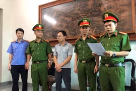 Bắt nguyên Giám đốc trung tâm đăng kiểm ở Hà Nam