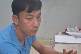 Nhận 'cò' đăng kiểm, lừa bán 2 ô tô lấy tiền trả nợ