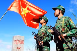 Cột mốc chủ quyền đặc biệt: Mốc 42 khó khăn nhất