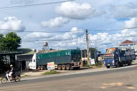 Giải ngân vốn đầu tư công đạt thấp do vướng mặt bằng 