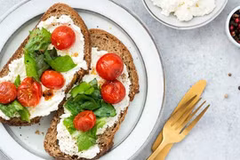 Nên ăn sáng hay tập thể dục trước thì tốt hơn cho sức khỏe?