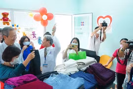 Thiện nguyện 'đốn tim': Hệ sinh thái vì bệnh nhân nghèo