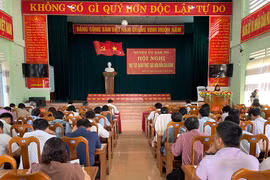 Đak Pơ: 130 cán bộ chủ chốt học tập, quán triệt các văn bản của Đảng 