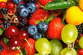 Bác sĩ 'trẻ mãi không già' nhờ uống loại sinh tố này mỗi ngày