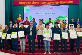 “Tiếp sức nhà nông”: Thiết thực, nhân văn