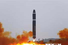 Triều Tiên xác nhận phóng thử tên lửa đạn đạo xuyên lục địa