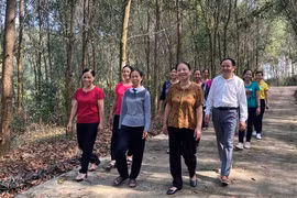 'Làng giữ rừng' ở thủ đô