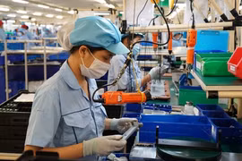 Khơi thông nguồn lực, giữ vững niềm tin