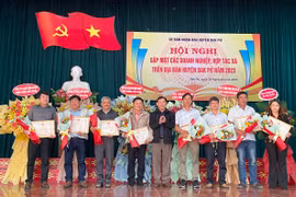 Đak Pơ biểu dương 10 doanh nghiệp, hợp tác xã tiêu biểu