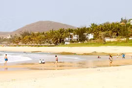 Ngành du lịch kêu cứu vì... thiếu 'nhạc trưởng' - Bài 2: Vắng vẻ 'thành phố ngàn hoa', lác đác miền di sản