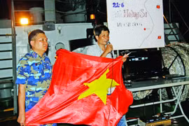 Tác nghiệp giữa biển nóng Hoàng Sa