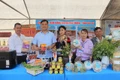 Sản phẩm bò một nắng, heo một nắng được giới thiệu, trưng bày tại hội chợ nông sản an toàn huyện Phú Thiện năm 2025. Ảnh: Vũ Chi