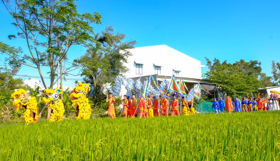 nghi-le-nghinh-than-ruoc-sac-4.jpg