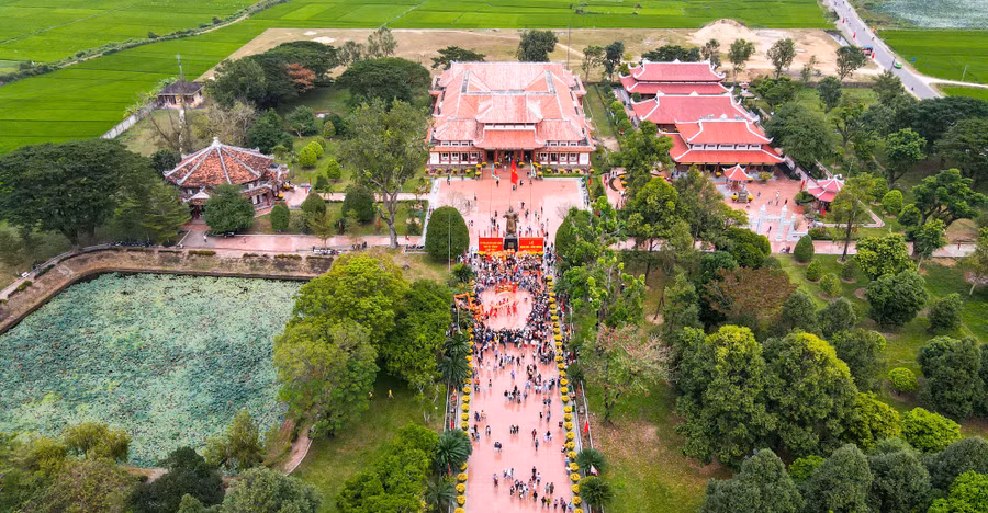 le-gio-hoang-de-quang-trung-dien-ra-tai-bao-tang-quang-trung-sang-20-9jpg.jpg