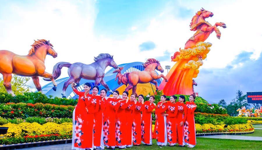 cum-linh-vat-nam-binh-ngo-cua-tinh-gia-laijpg.jpg