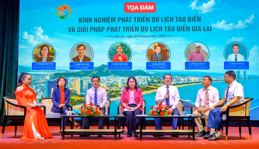 dai-bieu-thao-luan-tai-hoi-nghi.jpg