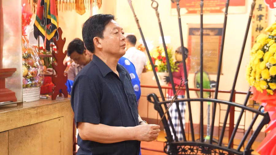 dong-chi-ho-quoc-dung-dang-huong-duc-thanh-tranjpg.jpg