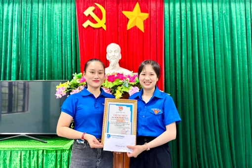 Chư Păh trao giải 10 tập thể, cá nhân đạt thành tích trong cuộc thi “Hành trình theo chân Bác”