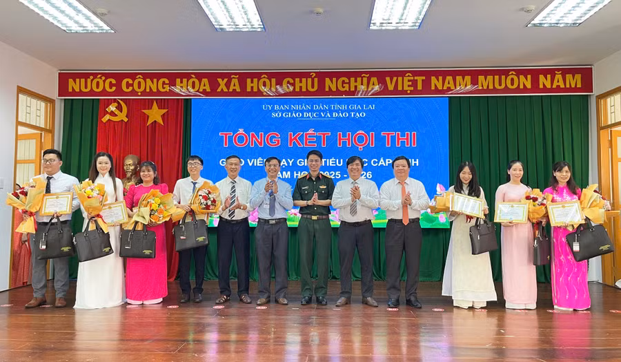 hoi-thi-giao-vien-day-gioi.jpg