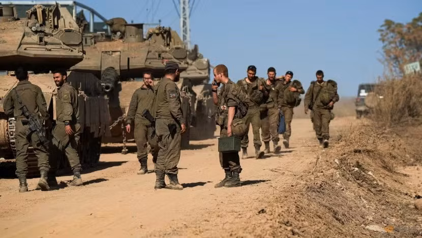binh-linh-israel-trong-thoi-gian-ngung-ban-giua-israel-va-hezbollah-ngay-3-12-anh-reuters.jpg