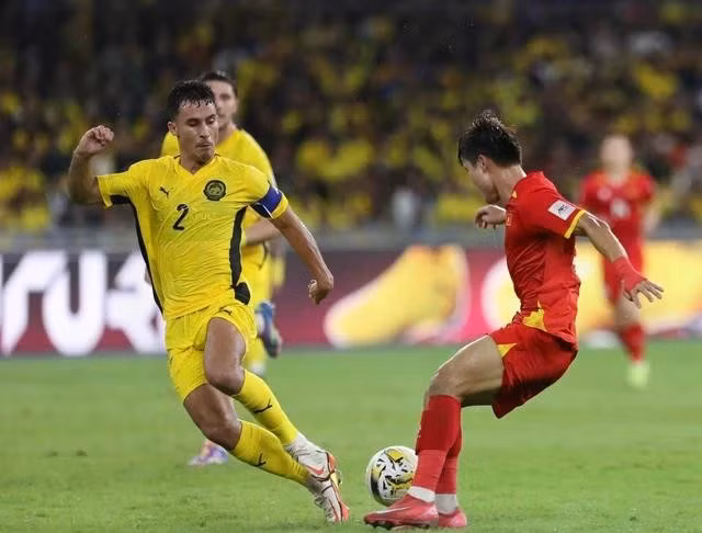 Đội tuyển Malaysia (áo vàng) mang đến FIFA ASEAN Cup 2026 đội hình cũng rất mạnh