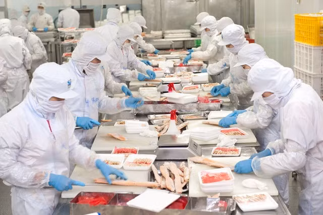 Người lao động Công ty CP Sài Gòn Food được thưởng năng suất trong kỳ nghỉ lễ 30-4 và 1-5 là 500.000 đồng/người