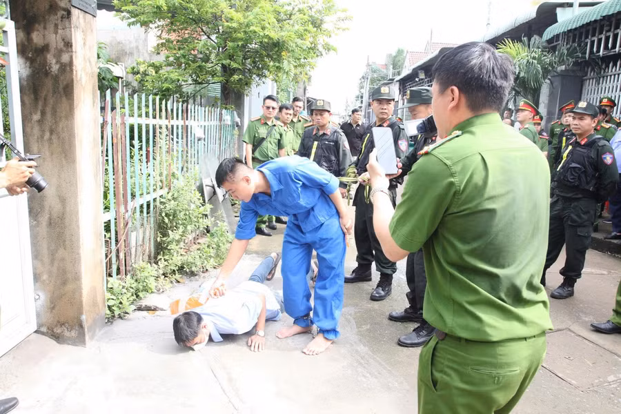 Một phân cảnh thực nghiệm hiện trường.