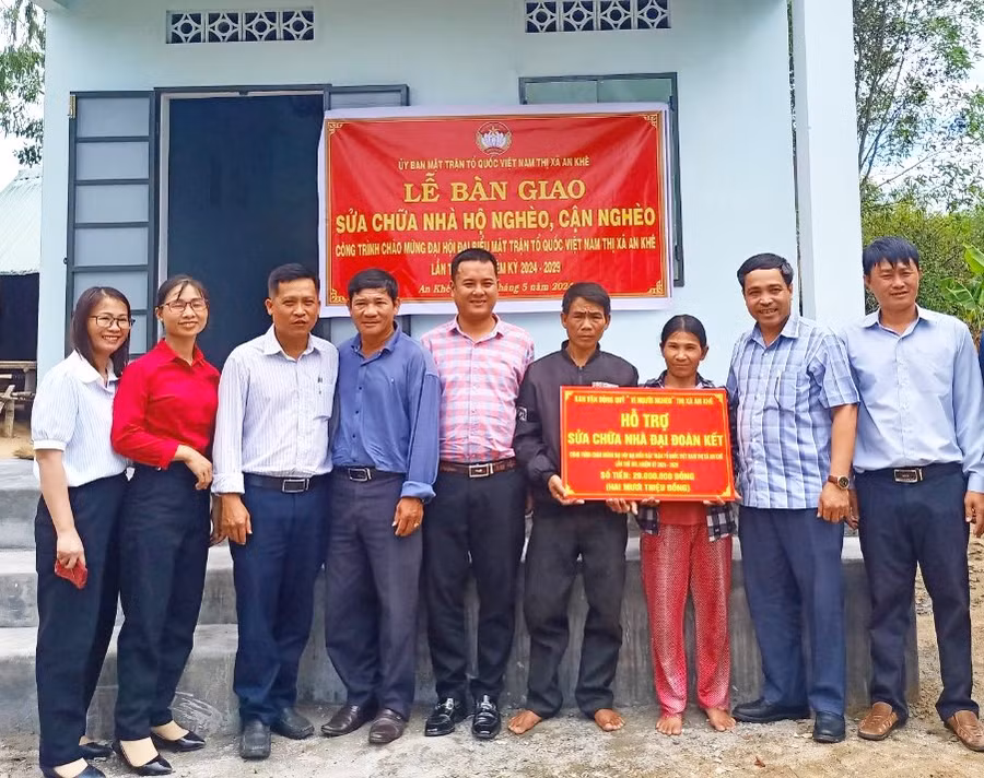 nam-2024-ban-van-dong-quy-vi-nguoi-ngheo-thi-xa-an-khe-da-ho-tro-kinh-phi-tao-dieu-kien-cho-nhieu-ho-ngheo-vuon-len-on-dinh-cuoc-song-anh-ngoc-minh.jpg