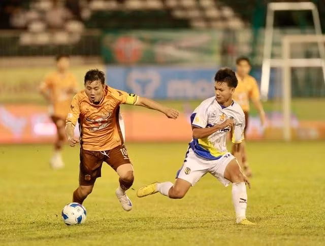 Minh Vương thể hiện trọn vẹn trong vai trò thủ quân