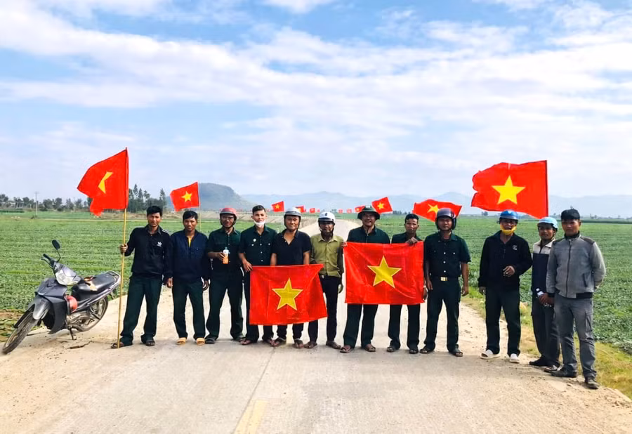 buon-lang-vung-cao-ron-rang-chuan-bi-ngay-bau-cu.jpg