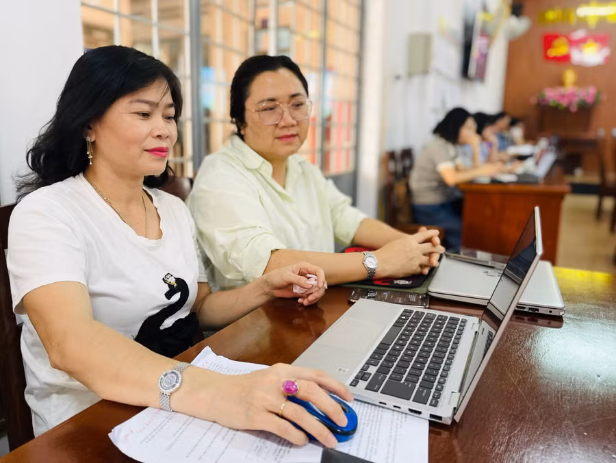 ung-dung-ai-trong-day-hoc-giup-giao-vien-co-the-trai-nghiem-cac-phuong-phap-tiep-can-moi-dieu-chinh-cach-day-va-soan-bai-phu-hopa-mk.jpg