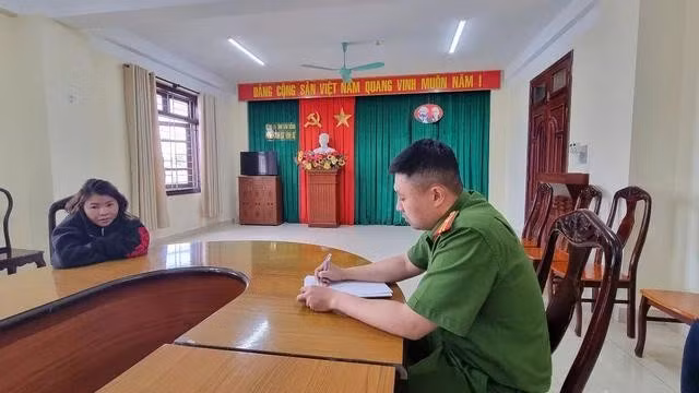 Bà Phan Thị Bé làm việc tại trụ sở Công an tỉnh Lâm Đồng
