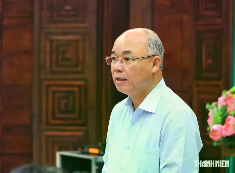 Ông Trương Công Thái cung cấp các thông tin liên quan về dự án cao tốc Phú Yên - Đắk Lắk
