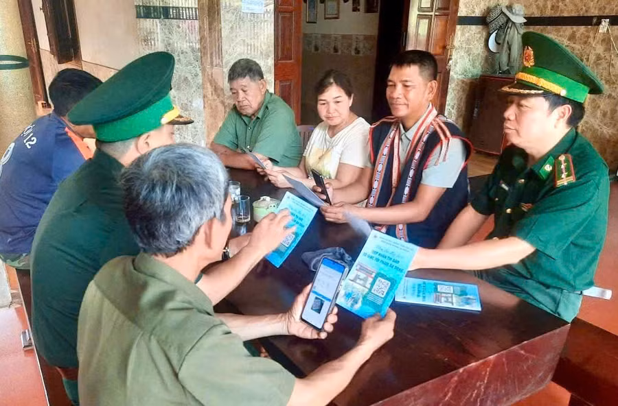 cung-noi-tieng-jrai-de-gan-ket-tinh-quan-dan-noi-bien-gioi.jpg