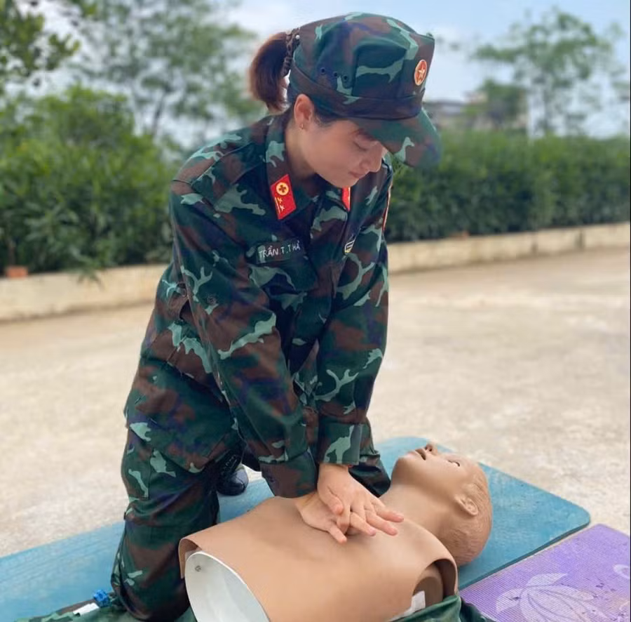 tran-thi-thu-ha-huong-dan-cach-cap-cuu-benh-nhan.jpg