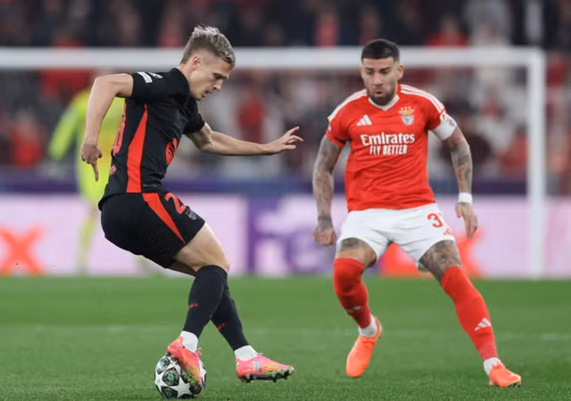 Dani Olmo không có cơ hội cống hiến cho Barcelona