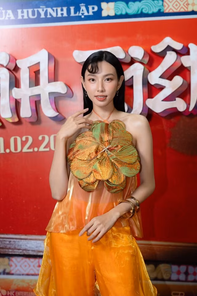 Hoa hậu Thùy Tiên