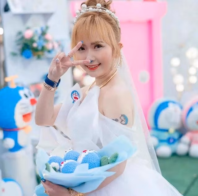 Ngày cưới của Khánh Lam trở nên đặc biệt với những đồ trang trí lấy cảm hứng từ Doraemon