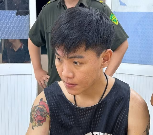 Đối tượng Đoàn Vũ Anh Hoàng cùng tang vật