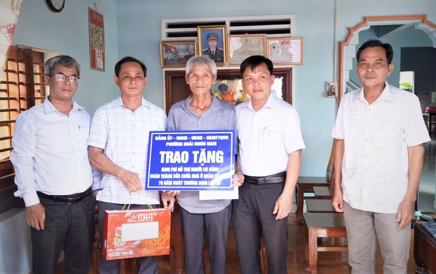 ket-noi-nguon-luc-cham-lo-nguoi-co-cong.jpg