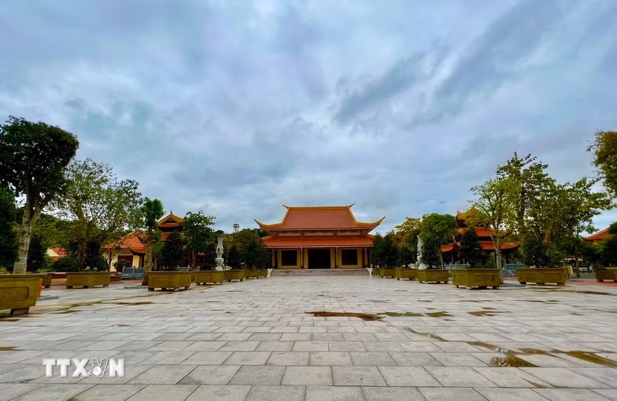 Khu chánh điện của thiền viện Trúc Lâm An Giang. (Ảnh: Thanh Sang/TTXVN)