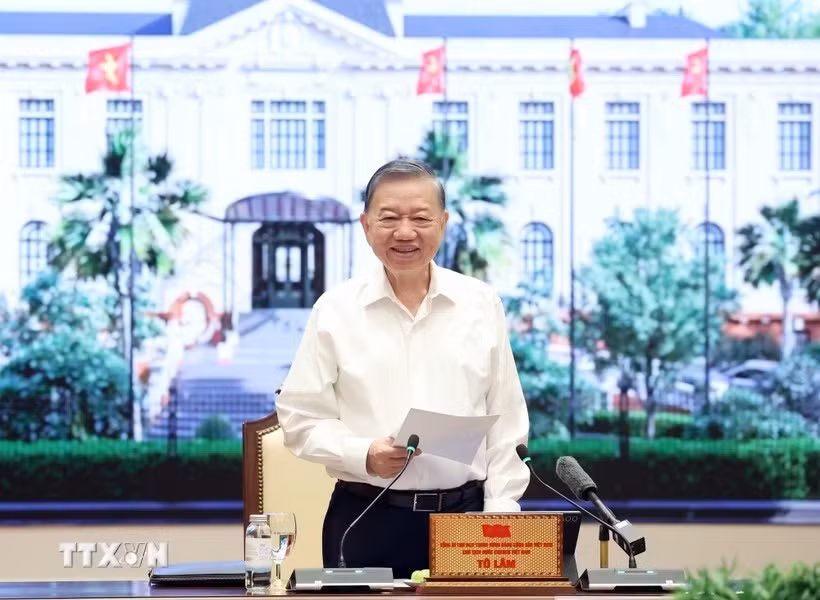 nhan-tai.jpg