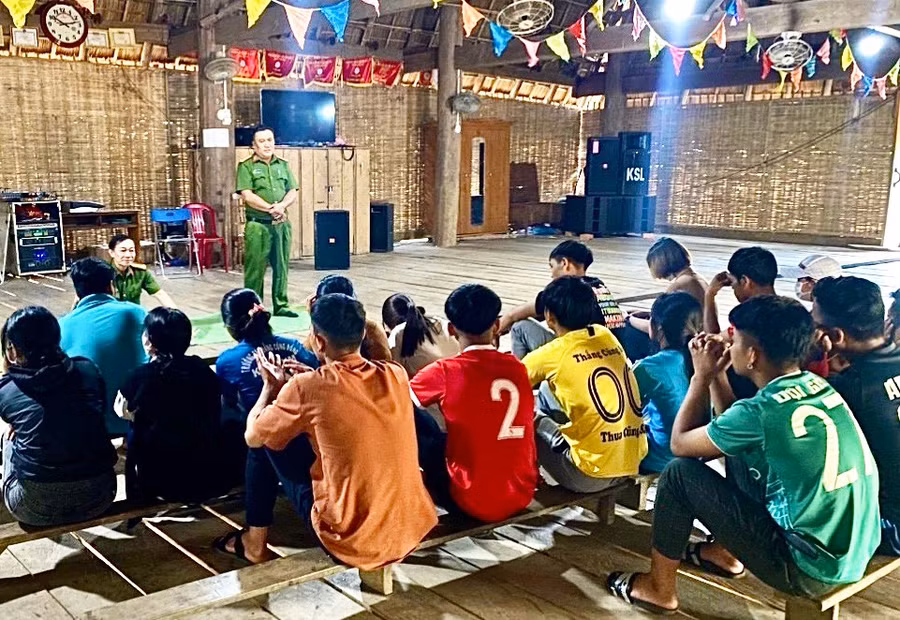 nho-trien-khai-mo-hinh-lang-thanh-nien-khong-co-toi-pham-va-te-nan-xa-hoi-nhieu-nam-lien-lang-kon-so-lal-xa-ha-tay-huyen-chu-pah-khong-xay-ra-toi-pham-va-vi-pham-phap-luat-anh-cong-an-cung-cap.jpg