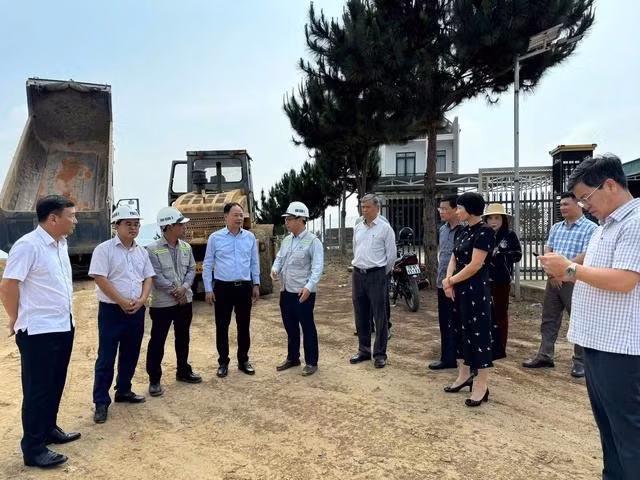 Lãnh đạo tỉnh Lâm Đồng kiểm tra tiến độ thực hiện cải tạo, nâng cấp QL28B