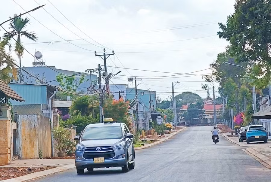 duong-lac-long-quan-doan-tu-duong-le-duan-den-cuoi-duong-sau-khi-hoan-thanh-nang-cap-mo-rong-anh-dong-lai.jpg