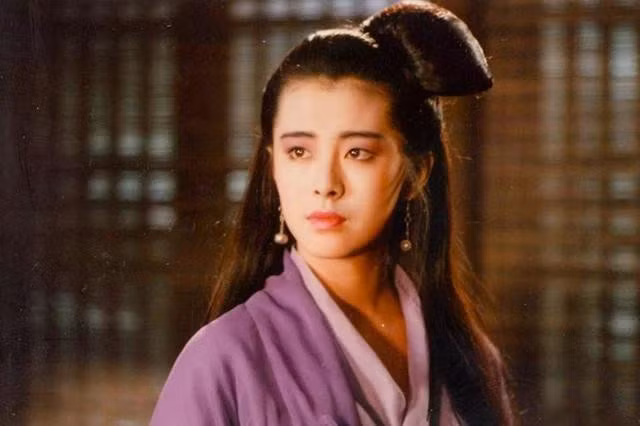 Vương Tổ Hiền từng được mệnh danh là "đệ nhất mỹ nhân châu Á", ghi dấu ấn với nhiều phim điện ảnh ăn khách của Hồng Kông. ẢNH: CHỤP MÀN HÌNH PHIM THIỆN NỮ U HỒN