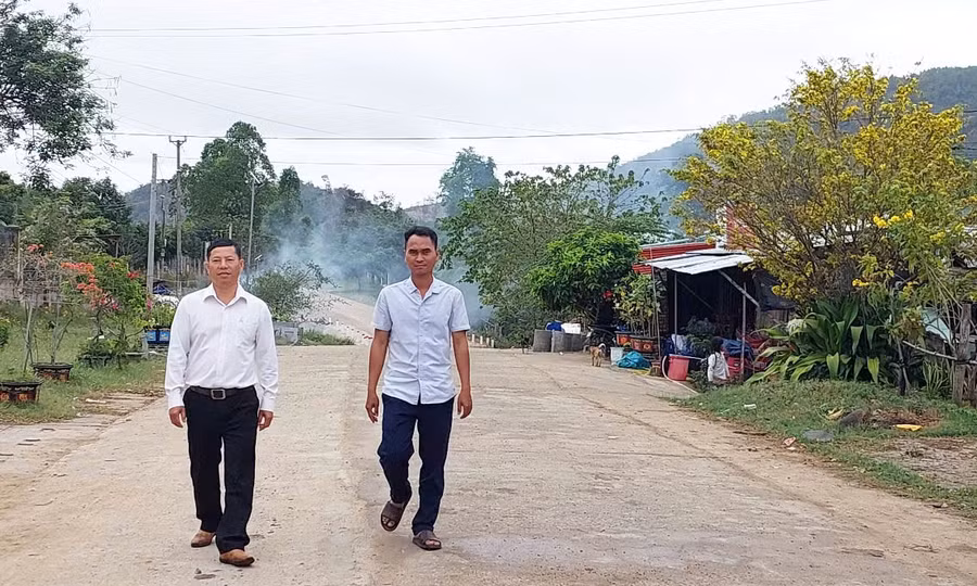 duong-tu-trung-tam-xa-dak-song-sang-cac-xa-khac-da-duoc-be-tong-hoa.jpg
